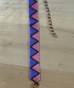 βραχιόλι σε γεωμετρικό σχέδιο