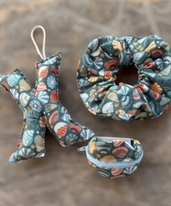 Alternative view of Σετ δώρου Μονόγραμμα - Scrunchie - Πορτοφολάκι